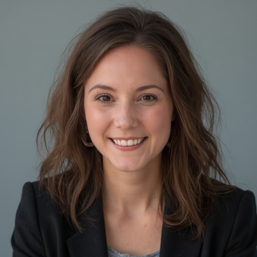 Emily Williams headshot